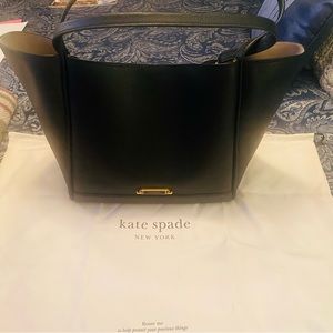 Gorgeous Kate Spade ♠️ large pebbled leather tote NEW with dustbag